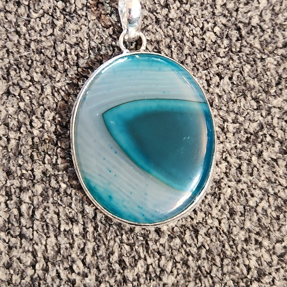 Jewelry - 2 inch green botswana agate pendant silver plated. New (No chain)